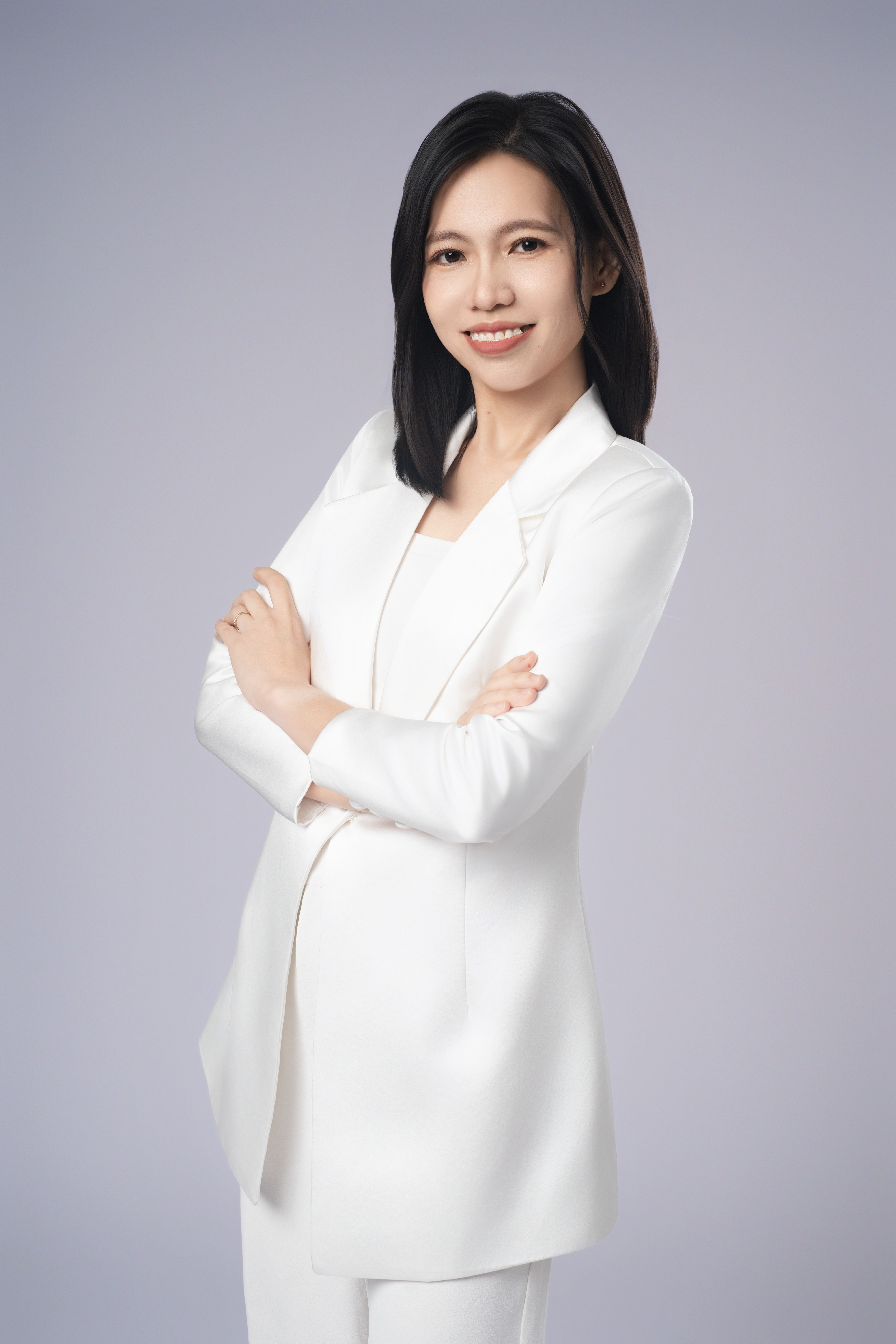 Meijun Chen — Coach for Mothers with Overwhelming Young Children, NLP Master Practitioner, Voice Actor and Speaker